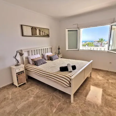 Luxury In With Panoramic View *