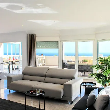 Luxury In With Panoramic View *